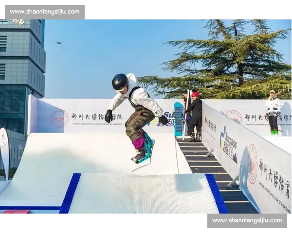 跨越山川与风雨挑战极限激情自行车赛展现速度与力量的完美碰撞 跨越山川与风雨挑战极限激情自行车赛展现速度与力量的完美碰撞